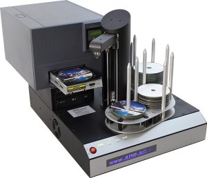 Blu-ray Kopierroboter mit ThermoRetransfer Drucker